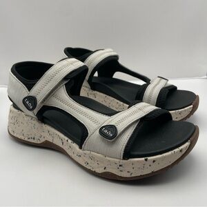 Taos Sandals Womens Size 9 White Black Sport Hook Loop Comfort Walking SS-14616
